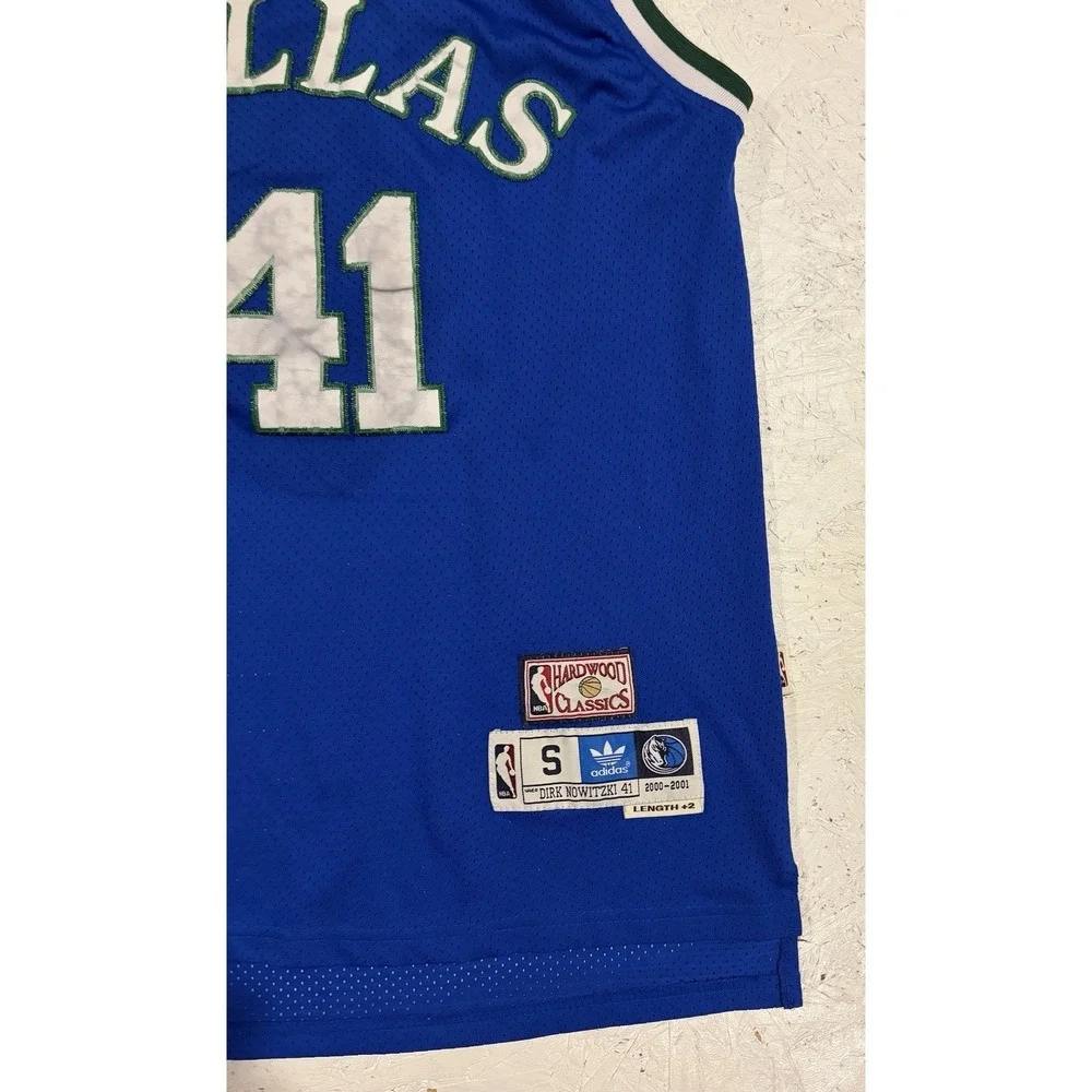 Adidas Dallas Mavericks Dirk Nowitzki Hardwood‎ Classics Jersey 2000-2001 Size S
